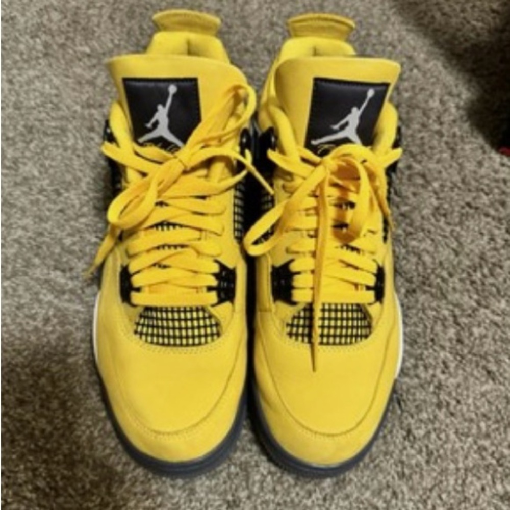 Air Jordan Retro 4 Yellow Lightings